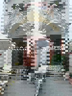 nha binh chánh  chủ cần bán gấp đang ngộp