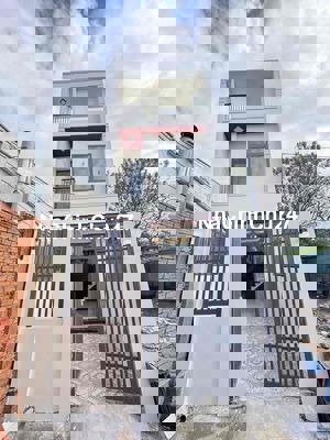 Chính Chủ Cần Tiền Bán Gấp Căn Nhà Lầu Trệt Sát Làng Đại Học