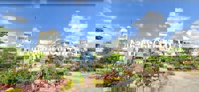 CHỦ TP.HCM CẦN TIỀN BÁN 03 NỀN NHÀ PHỐ TRƯỚC MẶT CHỢ LAI VUNG MỚI