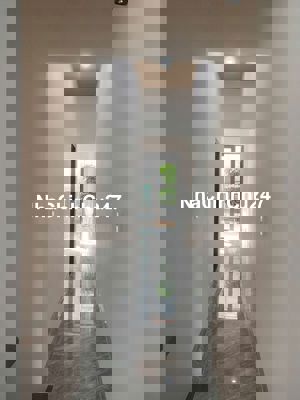 NHÀ 3 TẦNG. NGAY SAU MT CÙ CHÍNH LAN... FULL NỘI THẤT CAO CẤP