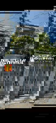 Chính Chủ Cần Bán Nhà Hai Mặt Tiền