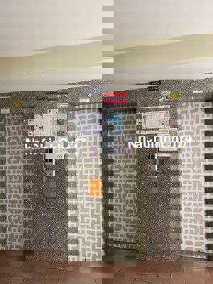 Chính chủ bán gấp chung cư đầy đủ nội nhất,sổ hồng,68m2,2PN,2 ban công