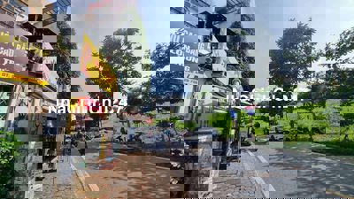 Bán nhà mặt ngõ cách đường 10m(2,5m). Chính chủ