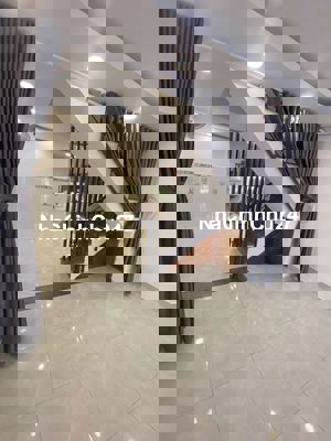 Chính chủ sổ riêng, 52m2, 2 tầng, p10