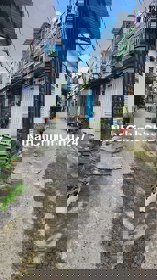 Bán nhà chính chủ bến xe buýt hiệp thành ht17