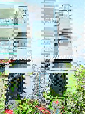 Chính chủ bán nhà Gần Ngã 3 lê văn việt -hoàng hữu nam