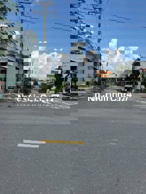 Chính chủ kẹt tiền bán gấp giá rẻ so với thị trường