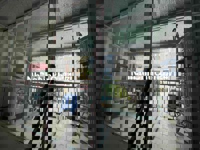 Chính chủ Hồng Mai - 49.2m2 - MT 3m6, cách ôtô tránh 10m, ngõ ba gác