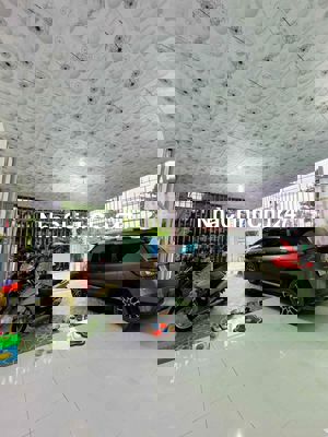 TÔI CHÍNH CHỦ CẦN BÁN GẤP CĂN NHÀ TRỆT LẦU MẶT TIỀN ĐƯỜNG XE TẢI 120m2