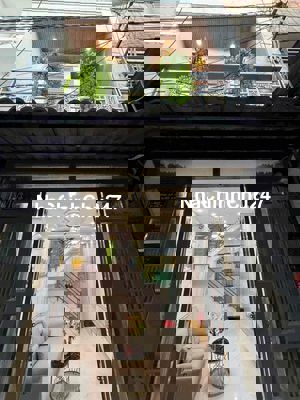 nhà chính chủ cần bán đường số 4 p16 gò vấp