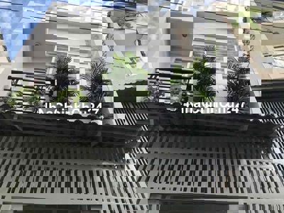 ban nha chinh chu quabg trung go vấp