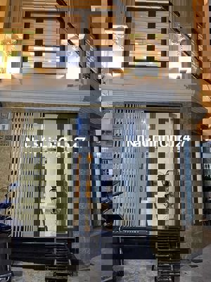 Chủ cần bán nhà quận 1 phường Tân định. Nhà đẹp, thoáng mát