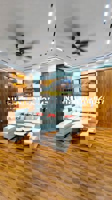 Chính chủ cần bán gấp căn hộ chung cư 100 m2,3 PN tòa CT1.1 Mễ Trì Hạ