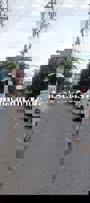 Chủ cần bán căn nhà cấp 4  mặt tiền đường đông hưng thuận 42