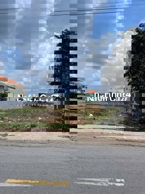 Cấn chủ cần bán tại Nguyễn An Ninh, TT cần giuộc, Long An DT 160m2 SHR