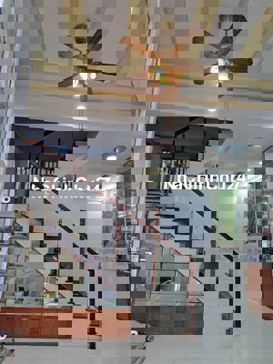 Chủ bán nhà sg về quê ở DT 36m2 chỉ 1,575ty Phong Phú Bình Chánh