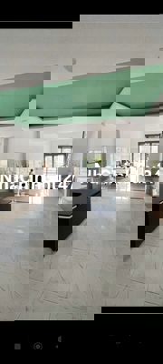 Chính chủ bán gấp nhà mặt tiền xa lộ hà nội tp Thủ Đức 100m2, 6,8 tỷ