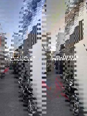 Ngay Emart Phan Huy Ích - 49m2 chỉ 3.95 TL chính chủ - Hẻm nhựa