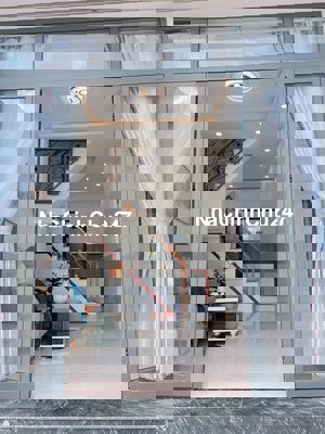 Nhà Bình Tân 2,48 tỷ 2 lầu sân thượng 4PN hẻm 7m sổ hồng chính chủ