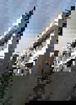 CHÍNH CHỦ CHUYỂN CÔNG TÁC BÁN GẤP CĂN LỬNG 105m2 NGAY TRUNG TÂM