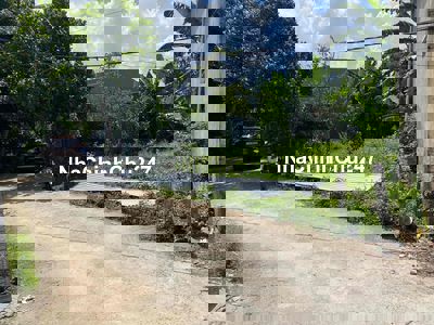 Chính chủ Bán  Đất có sổ 200m2 khu Quan Châu , Đất thổ cư, sạch đẹp