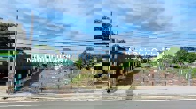 chủ kẹt cần bán gấp lô này ạ