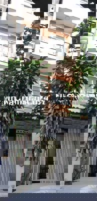 Nhà chính chủ xây còn mới