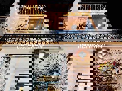 CHỦ TẠM BIỆT NHÀ 3tỷ680 PHẠM VĂN ĐỒNG P11 BÌNH THẠNH