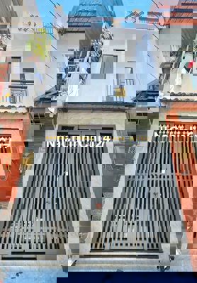 🍀Nhà bán chính chủ Lê Văn Quới