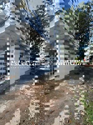 NHẬN CHÍNH CHỦ  NHÀ GÓC 3 MẶT THOÁNG – 1 TRỆT 1 LẦU – KHU NHÀ Ở HƯNG T