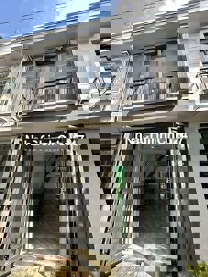 Ban nha chinh chu hem xe oto dat tho cu