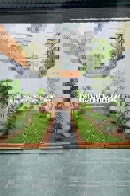 Nhà Sân Vườn CHỦ GIẢM THÊM hai tram trieu