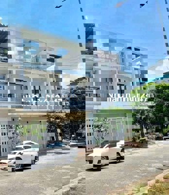 CHÍNH CHỦ CẦN BÁN GẤP
NHÀ SAU LƯNG BẾN XE BÌNH
DƯƠNGCHÍNH CHŮ CÂN BÁN