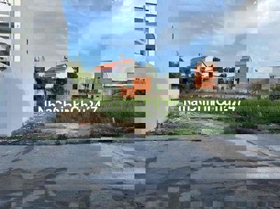 Chính chủ gửi bán 550m2 đất thổ cư. Thích hợp làm kho xưởng cty sản x