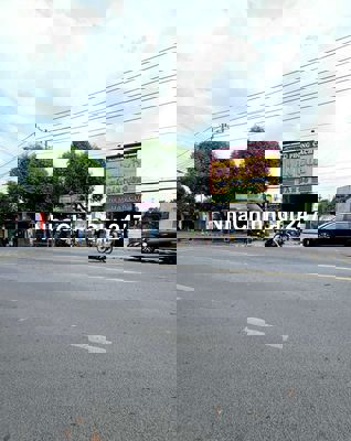 CHÍNH CHỦ CẦN BÁN LÔ ĐẤT GÍP LÀNG DHQG,ĐỐI DIỆN PHT 9.DT 150M.NGANG 5M