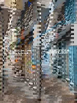 CHÍNH CHỦ BÁN GẤP NHÀ 2MT TRUNG TÂM P4, Q5