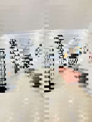 Chủ cần bán gấp sổ hồng riêng gần Phạm Văn Đồng