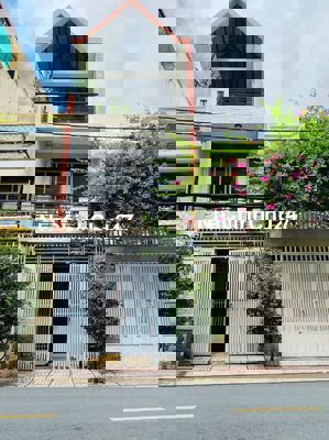 Cần Bán Gấp Nhà Hướng Đông Chính Chủ