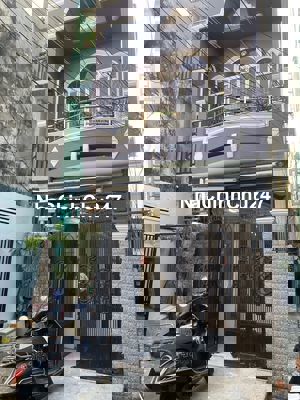 Chính chủ cần bán nhà HXH, sát ĐH Công Nghiệp