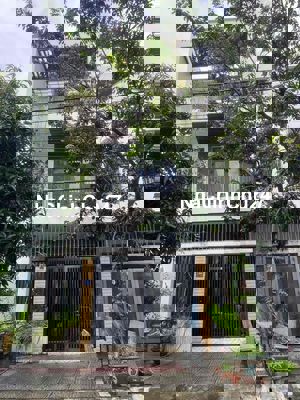 Nắm Chính Chủ Nhà 3 Tầng Đường Lê ấm