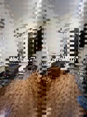 BÁN NHÀ ĐỘI CẤN - 5 TẦNG - CHỦ THIỆN CHÍ - Ở NGAY