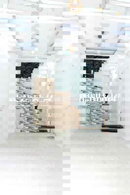 NHÀ CHÍNH CHỦ GẤP BÁN_NGANG ĐẸP 4m_HẺM OTO THÔNG_GIÁ CHỈ DƯỚI 5tỷ