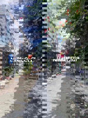 CHỦ NGỘP CẦN BÁN GẤP CẶP DÃY TRỌ