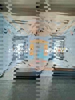 chính chủ cần bán nhà Sơn kỳ sát chợ