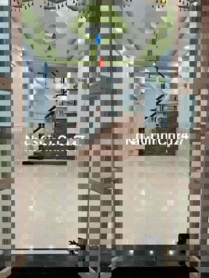 Chính Chủ - HXH Nguyễn Hữu Tiến - DT 4x17m 1 trệt 1 lầu 2pn 2wc