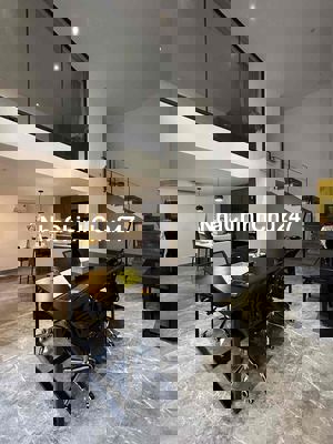 CHÍNH CHỦ NHÀ 1 TRỆT + 1 LỬNG + 1 SÂN THIẾT KẾ HIỆN ĐẠI TRUNG TÂM