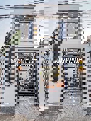 Chính chủ gửi bán gấp căn nhà đẹp đường đinh đức thiện