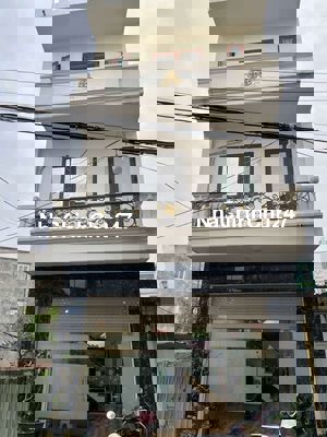 Chính chủ bán nhà gần ngã tư cơ điện