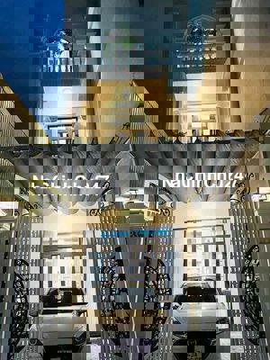 Chính chủ bán nhà 3 tầng đẹp đường Vũ Quỳnh