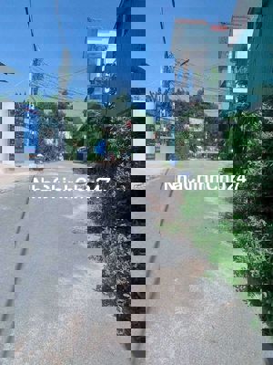 Chủ ngộp bán miếng đất tc ngay khu công nghiệp